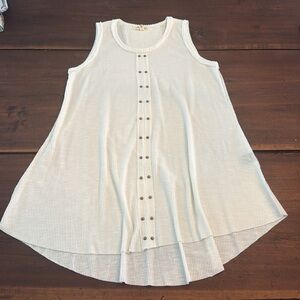 Ribbed Flowy Mini Dress by POL Soft White Tank w/ Metallic‎ Detail | Size Small